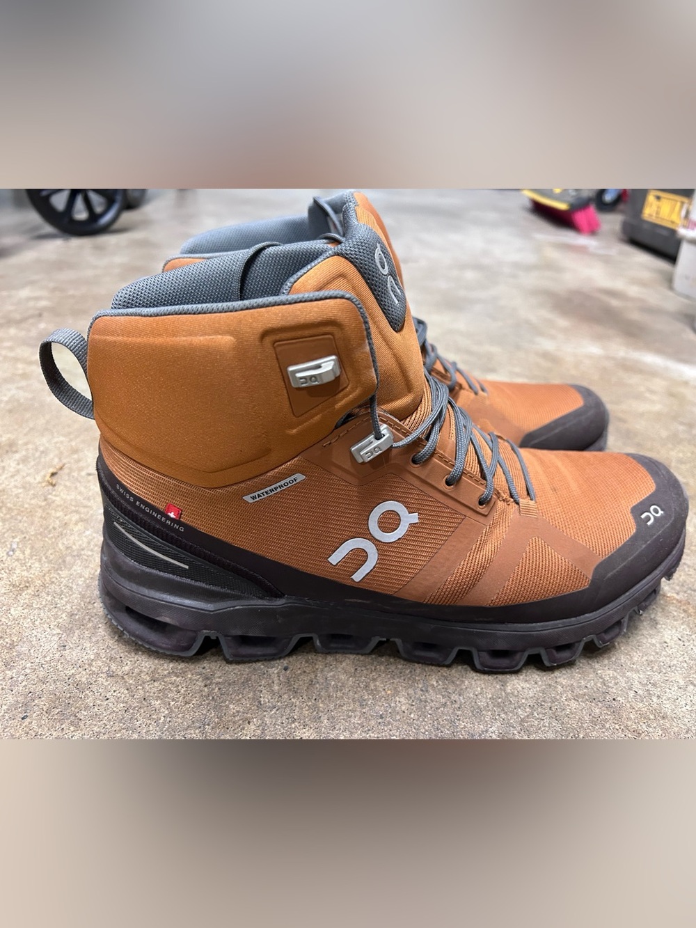 On Cloud Mens Boots